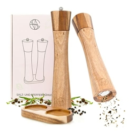 VESTAhome Salz und Pfeffermühle Holz Groß (27 cm) - Premium Pfeffer und Salzmühle aus Akazienholz mit Keramikmahlwerk - Gewürzmühle inkl. Untersetzer - 1